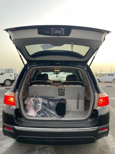 Toyota Highlander 2012 Toyota Highlander 4x4 - 3.5L V6 MidOption+ 7 Leather Seats Great Condition --8