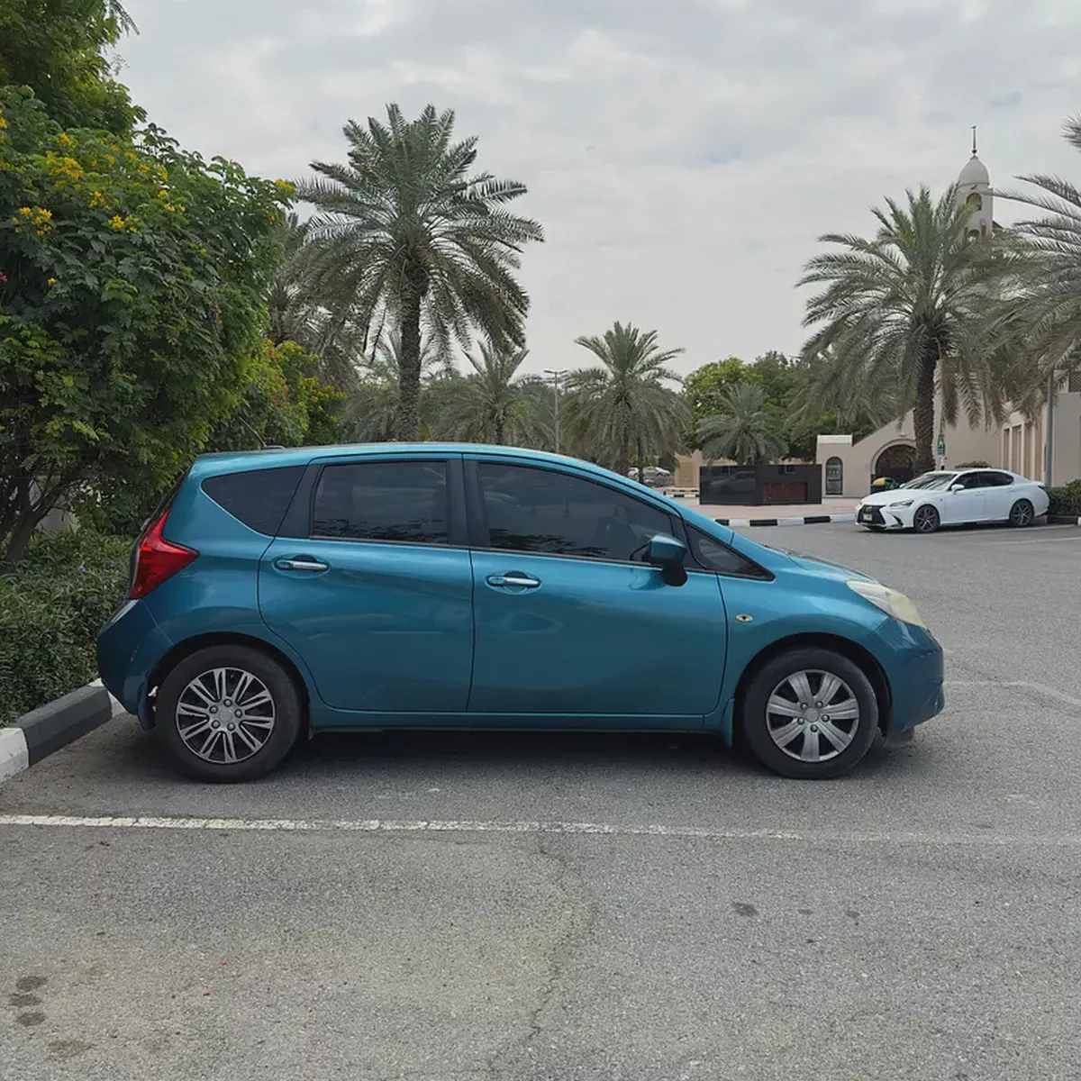 2015 Nissan Versa Note SV-2-2