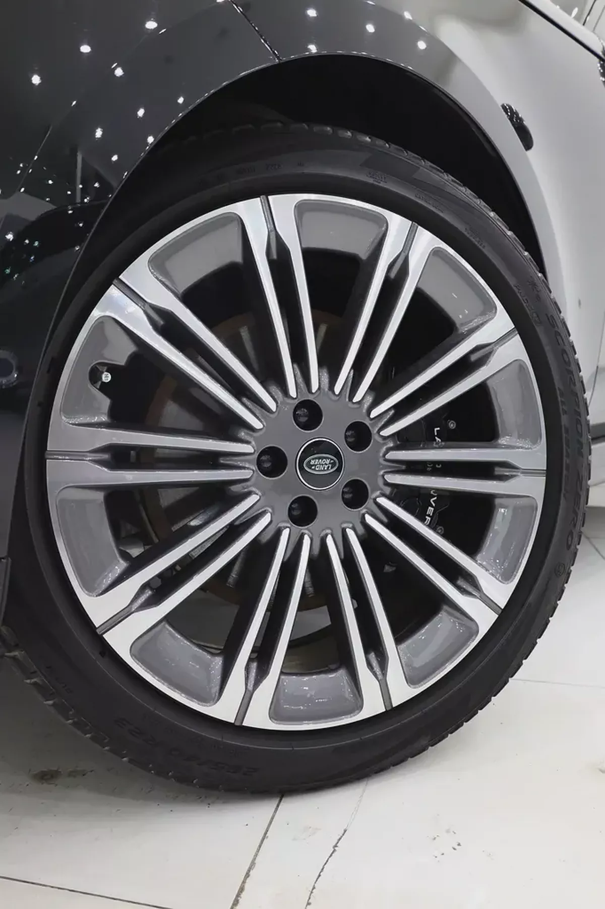 2023 Land Rover Range Rover HSE P530 | V8 Turbo | Luxury SUV-18-18