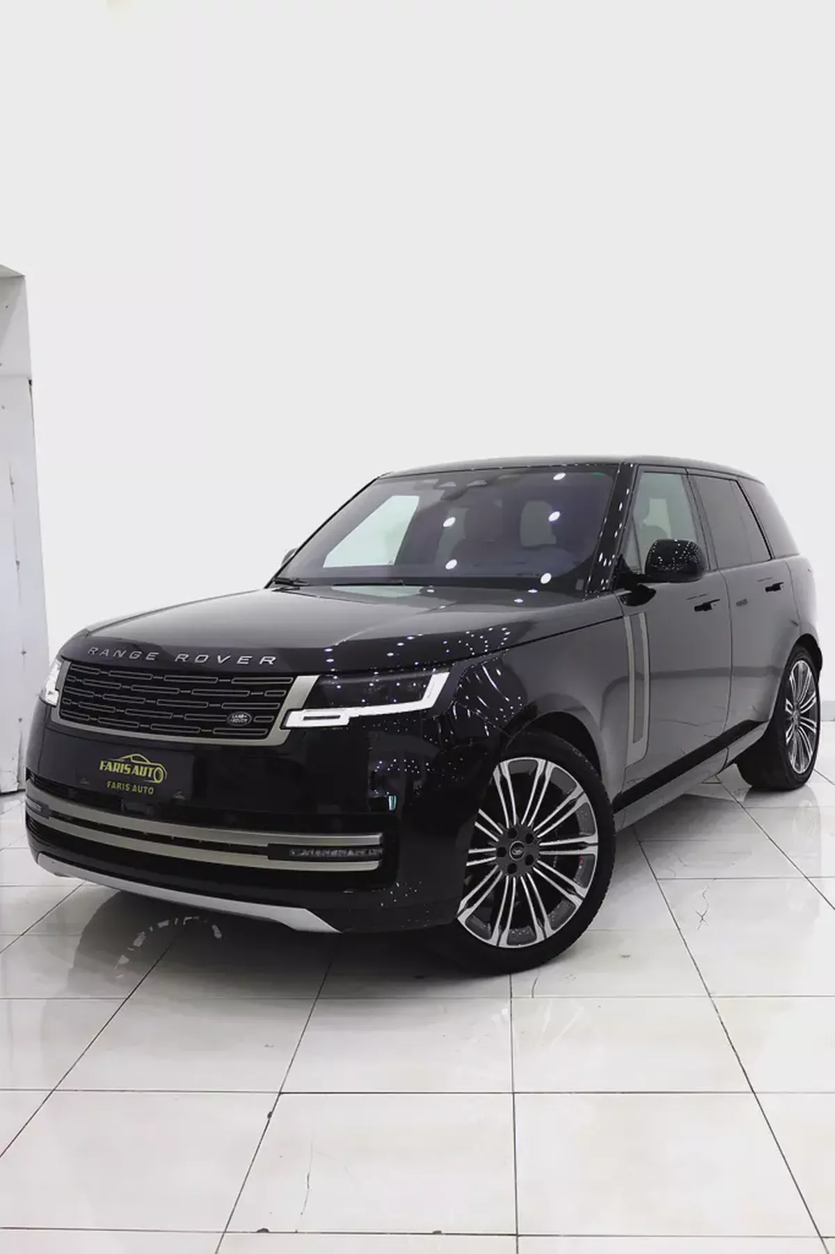 2023 Land Rover Range Rover HSE P530 | V8 Turbo | Luxury SUV