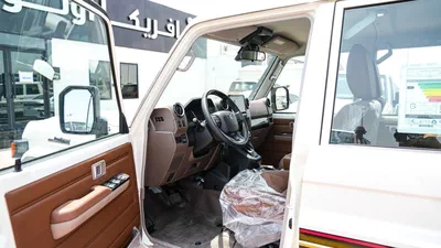 Toyota Land Cruiser Pick Up LC79 DC 2.8L DSL 25YM FULL AT-9