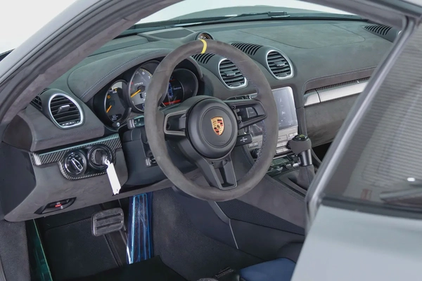 Porsche Cayman GT4 RS-Brand New-GCC-Weissach Package-Porsche warranty Until 04/2028