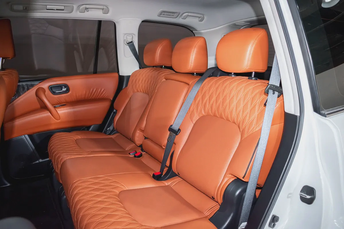 1 YEAR / 20,000KM WARRANTY | 4.0 PLATINUM | GCC | AED 2750 PM