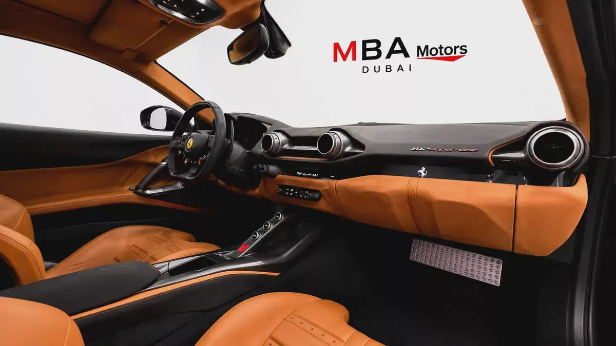 2019 Ferrari 812 Superfast -12,000 kms - Service in al tayer-7-7