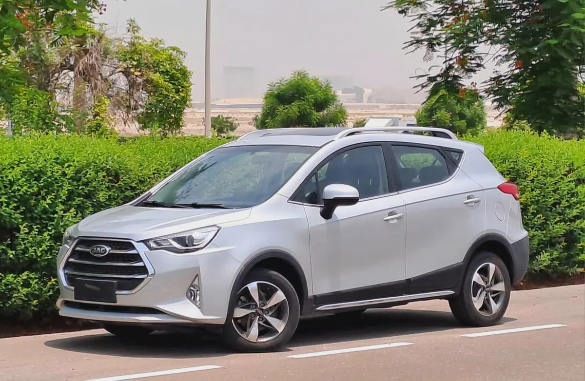 444-Monthly l GCC l Sunroof, Leather, Cruise l Accident Free