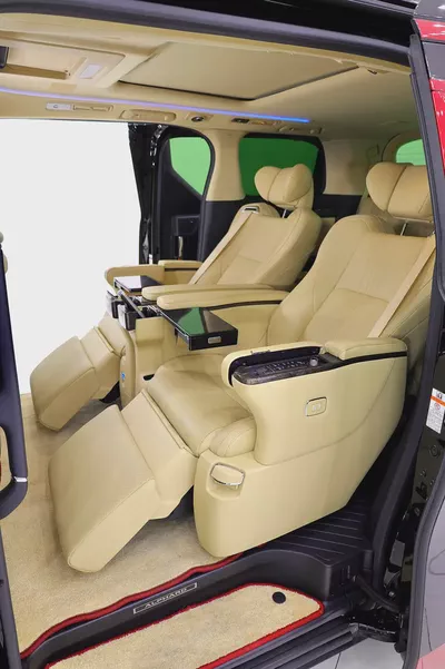 Toyota Alphard Executive VIP Lounge V6 - 296 HP - FULLY LOADED - LIKE NEW CONDITION-4