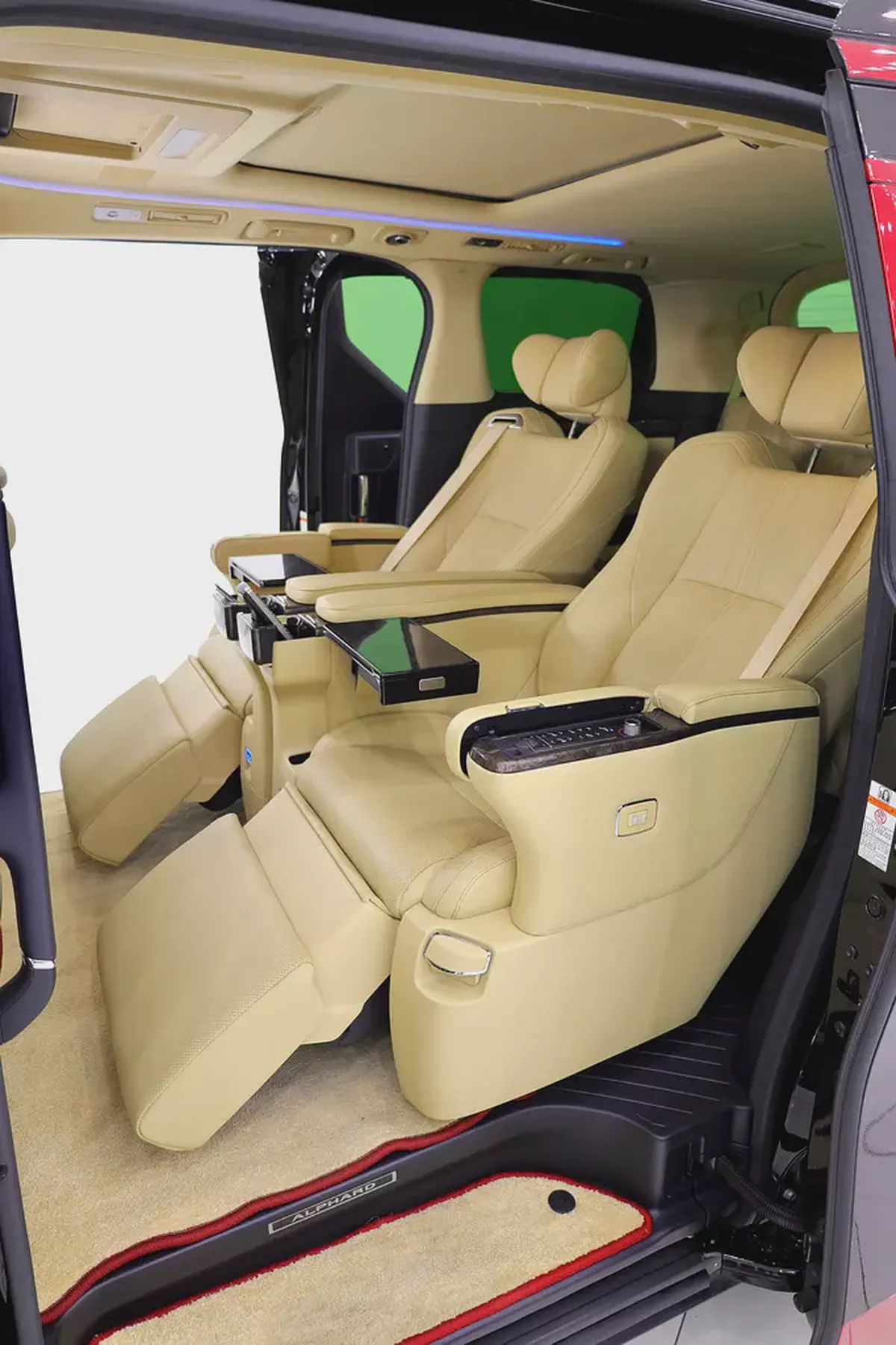 Toyota Alphard Executive VIP Lounge V6 - 296 HP - FULLY LOADED - LIKE NEW CONDITION-4-4