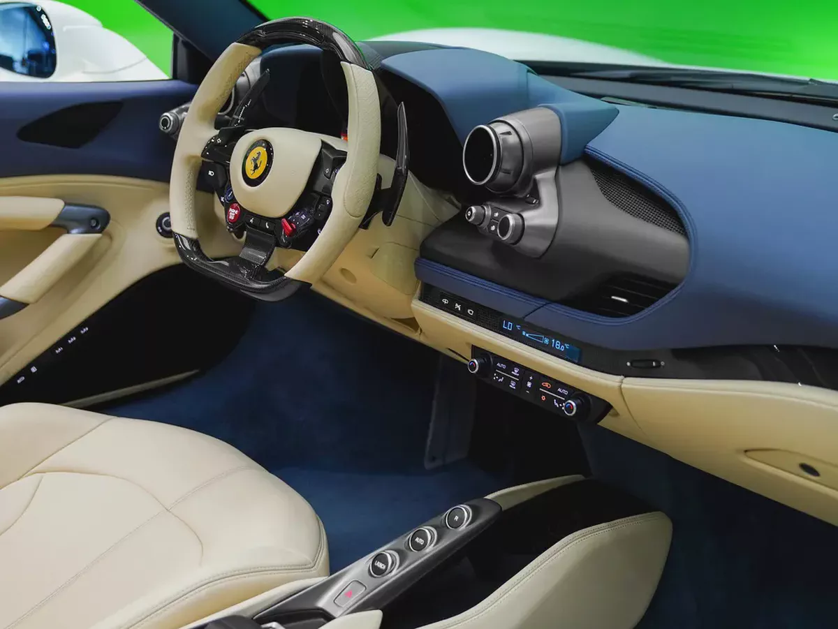SWAP YOUR CAR for 2022 F8 SPIDER-ONLY 3269 KM-UNDER DEALER’S FREE CONTRACT SERVICE-SUSPENSION LIFTER-11-11