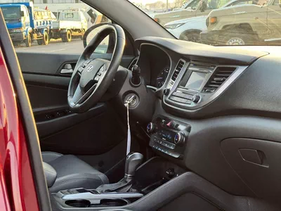 Hyundai Tucson GL 2017 Hyundai Tucson 2.0L V4 - Panoramic Sunroof - AWD 4x4 - Rear Camera - Leather seats-13