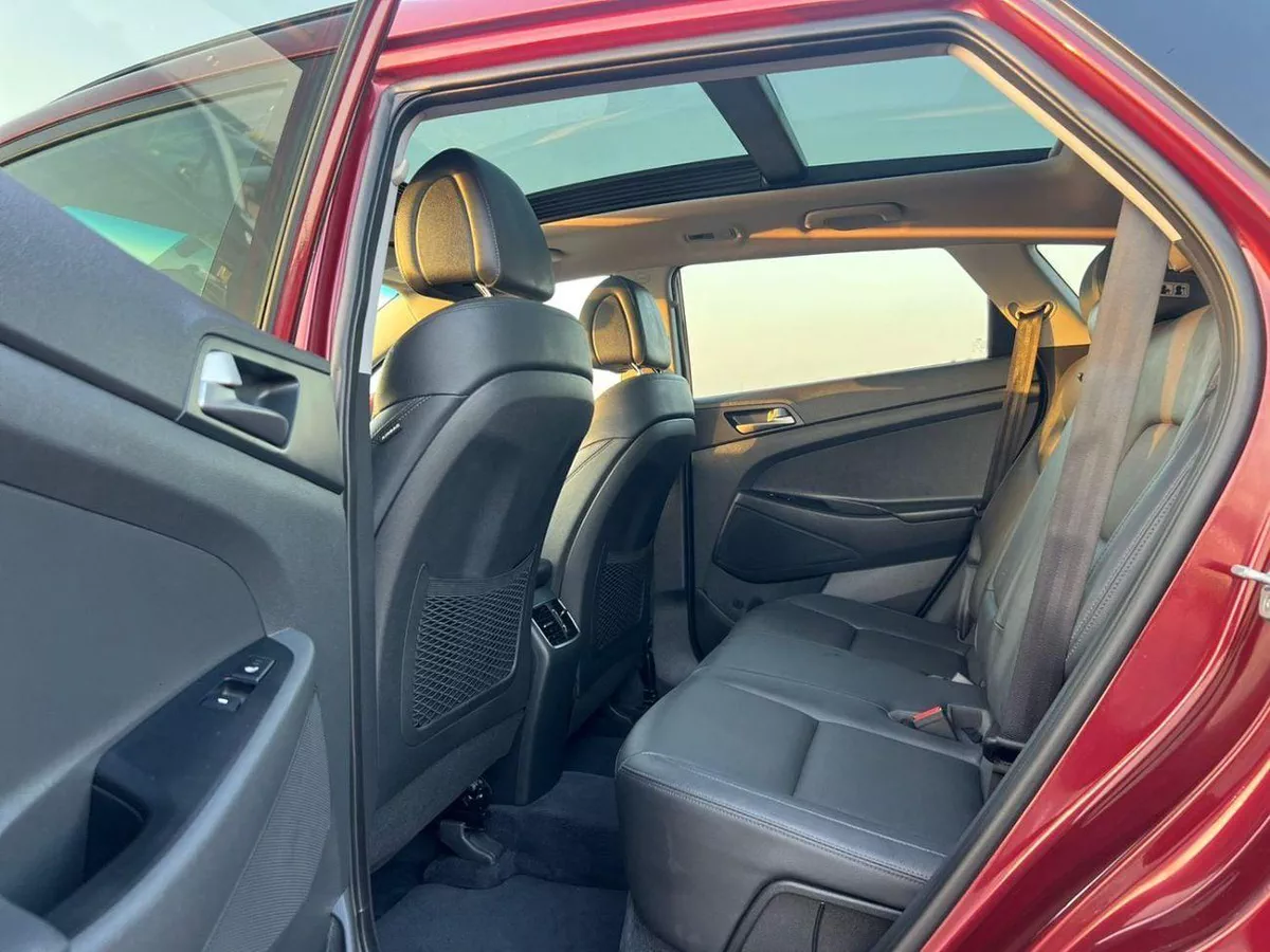 Hyundai Tucson GL 2017 Hyundai Tucson 2.0L V4 - Panoramic Sunroof - AWD 4x4 - Rear Camera - Leather seats-16-0