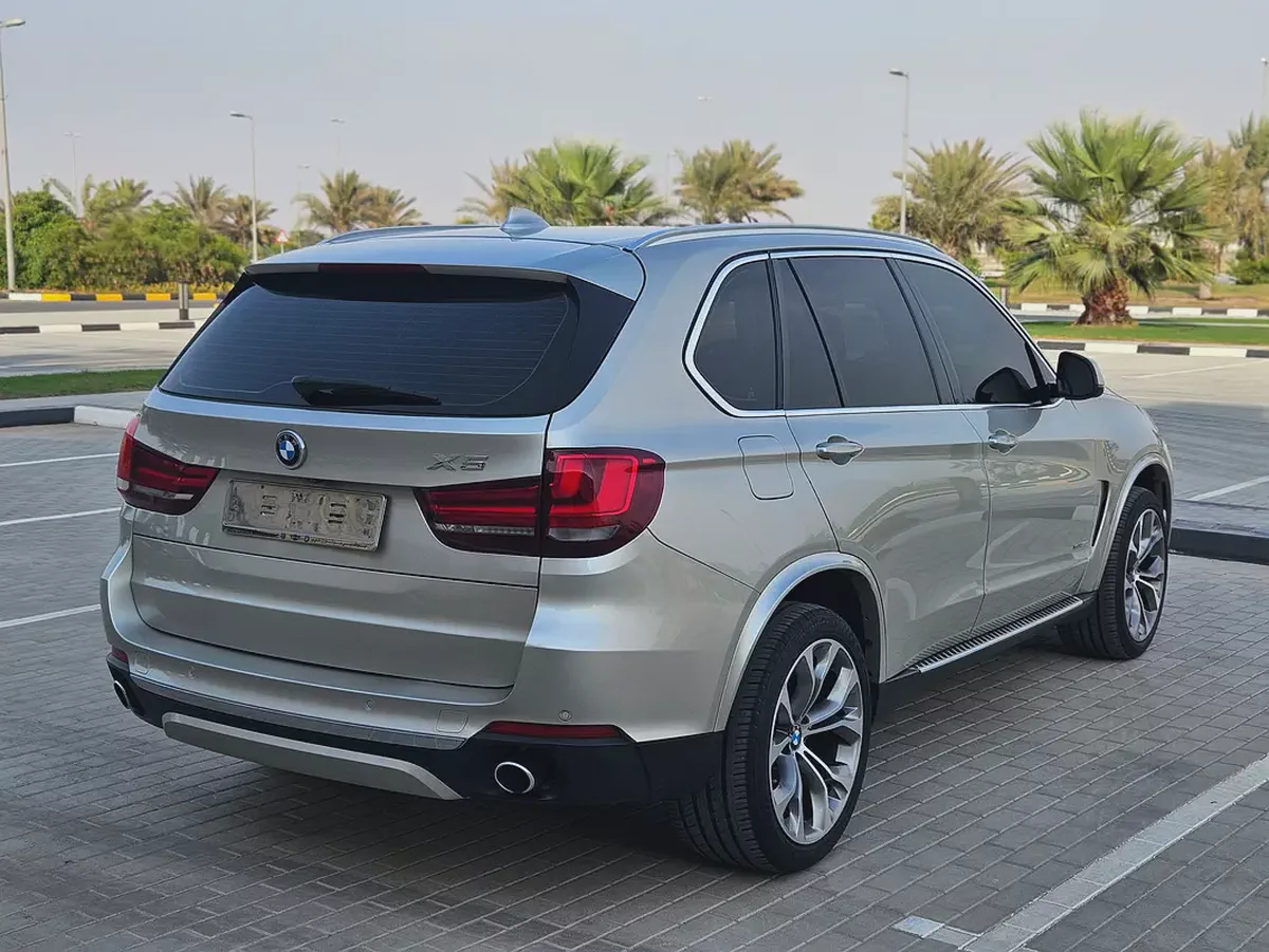 BMW X5 xDrive35i 2015 GCC Specs - Premium Low KM Full Option Top Panoramic With 2 Original Keys-17-17