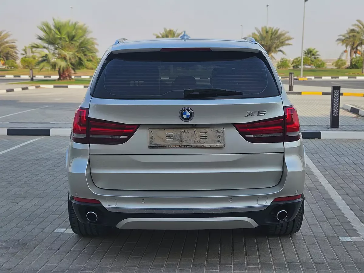 BMW X5 xDrive35i 2015 GCC Specs - Premium Low KM Full Option Top Panoramic With 2 Original Keys-19-19