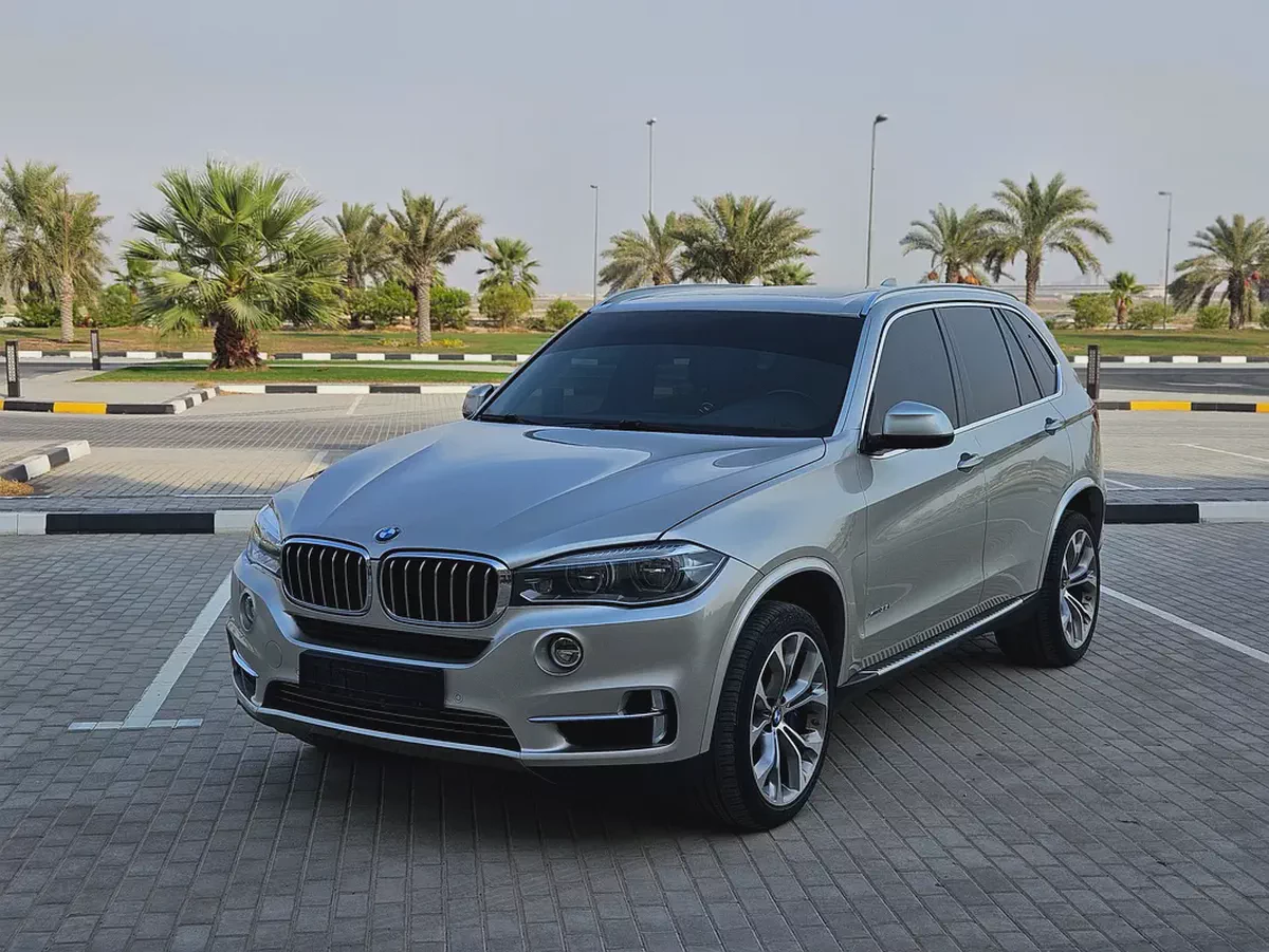 BMW X5 xDrive35i 2015 GCC Specs - Premium Low KM Full Option Top Panoramic With 2 Original Keys-1-1