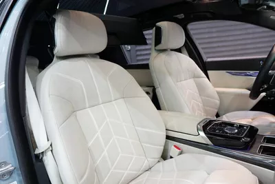 BMW 740i M Sport-3
