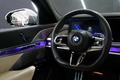 BMW 740i M Sport-1