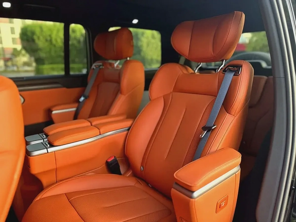 ROX 01 VIP /  2026  /  HYBRID / Long-Range / New 6 seats