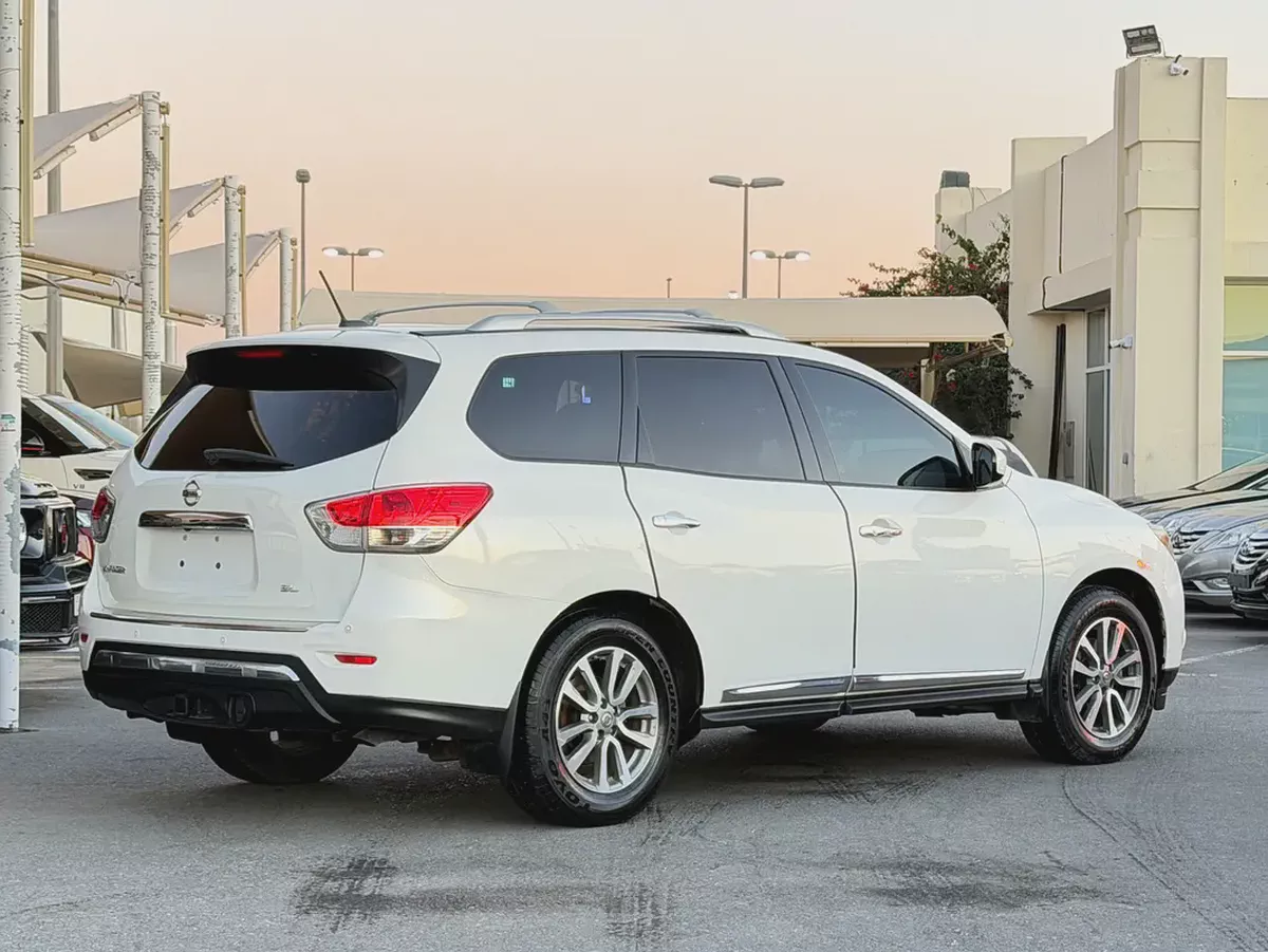 Nissan Pathfinder Platinum-5-5