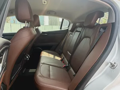 2019 Alfa Romeo Stelvio S - GCC Specs-10