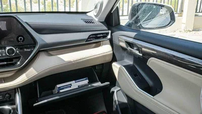 Toyota Highlander VXR Toyota  Highlander 2.5L Hybrid VXR (AWD)-12