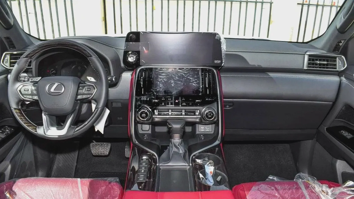 Lexus LX-Series 2026, GCC Specs - Experience Luxury and Performance-13-13