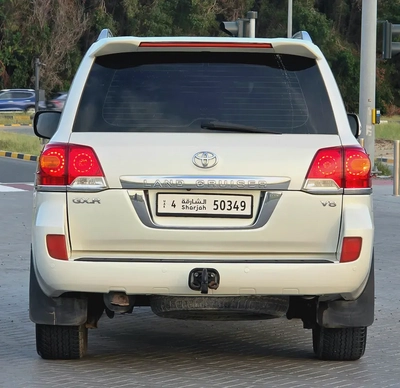 Toyota Land Cruiser GXR V8 Model 2015 Full Options Very Clean Condition-5