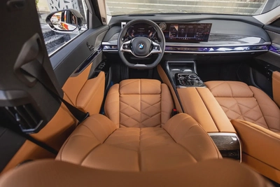 BMW 7 Series 735 2026-7