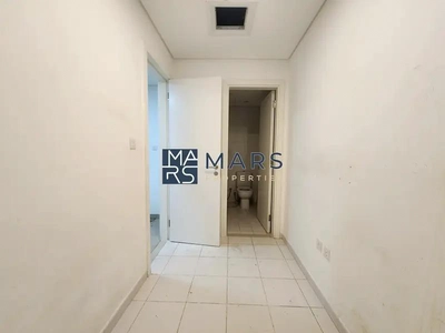 Spacious 3 bedrooms in single row available for rent in nasma residence for 100,000 AED yearly-6