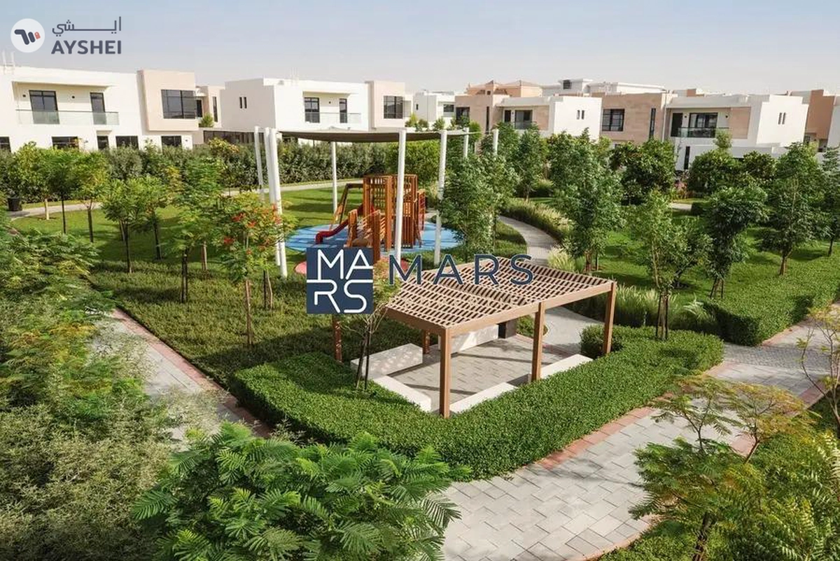Spacious 3 bedrooms in single row available for rent in nasma residence for 100,000 AED yearly-23-23