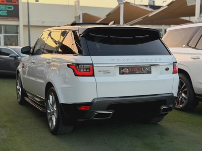 Rang Rover Sport HSE GCC Full History Excellent Condition-4