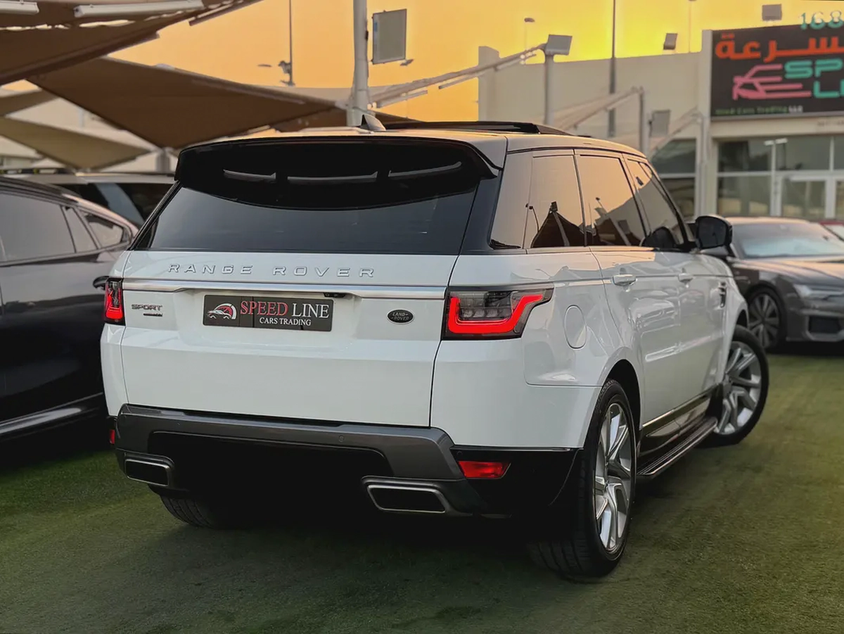 Rang Rover Sport HSE GCC Full History Excellent Condition-5-5