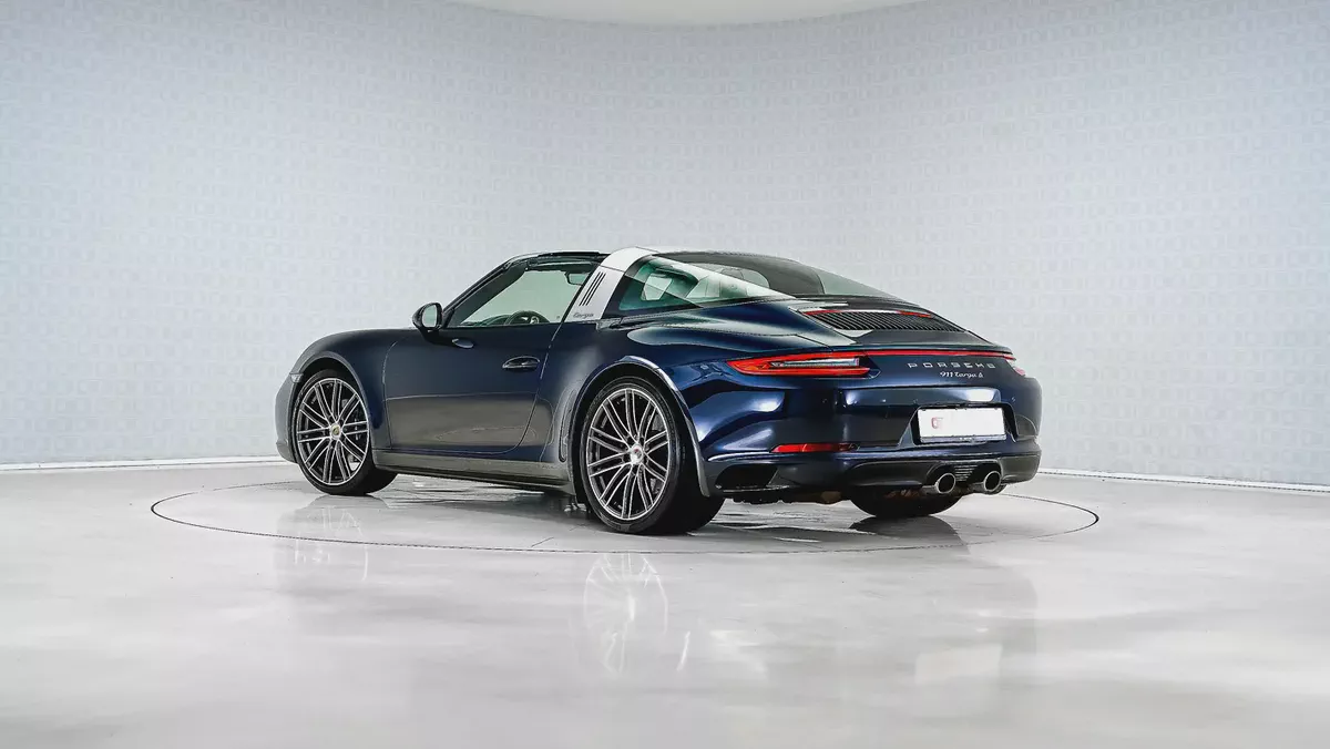 2017 Porsche 911 Targa 4 PDK (991.2) | GCC Specs | Excellent Condition-1-1