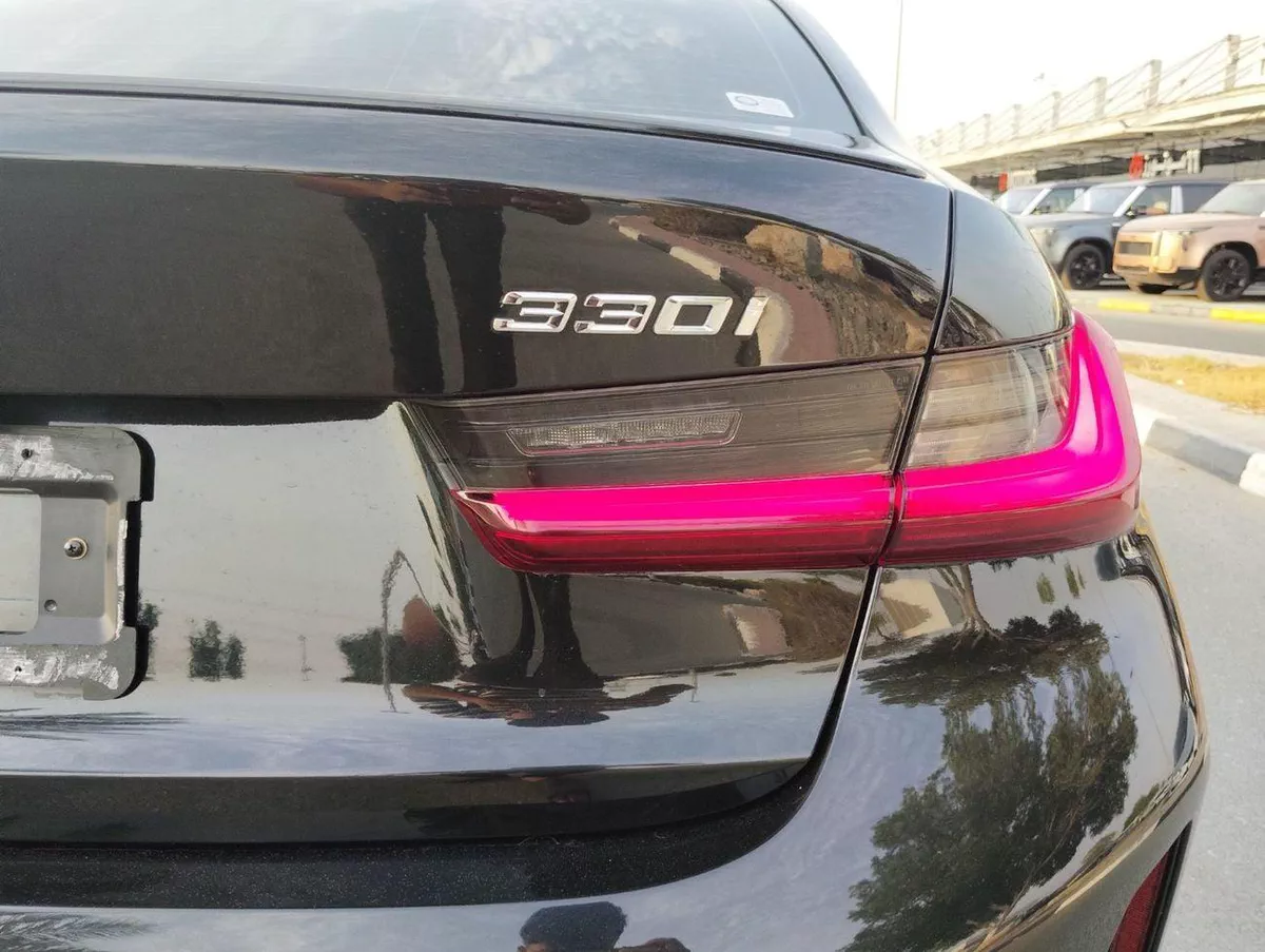 BMW 330i M SPORT-9-0