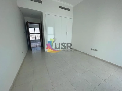 PRIME LOCATION IN SPACIOUS 7BR FOR FAMILY 350K-10