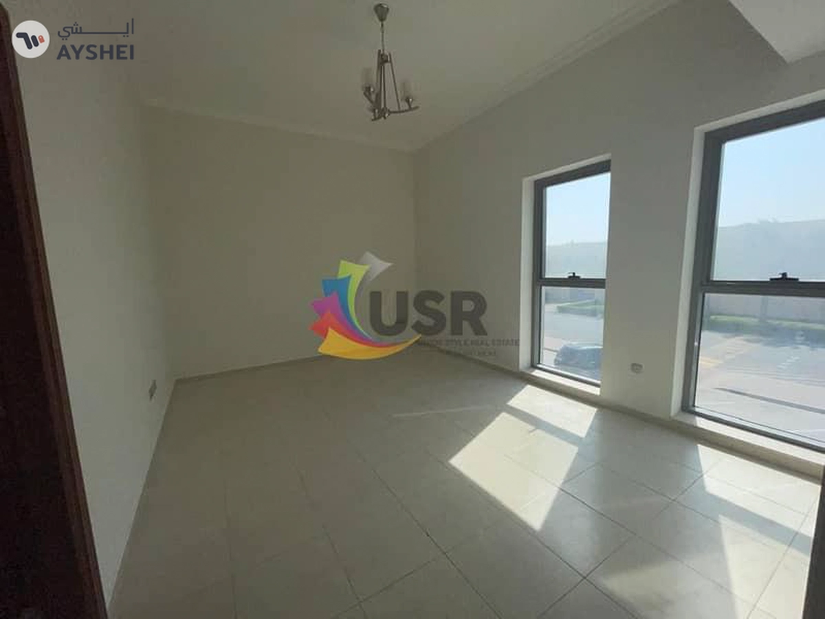 PRIME LOCATION IN SPACIOUS 7BR FOR FAMILY 350K-11-11