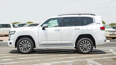 Toyota Land Cruiser LAND CRUISER LC 300 VXR 3.5L petrol MY2024 for export only-17