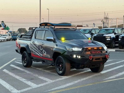 Toyota Hilux 2021 toyota hilux revolution edition - off road package - full option  - BullBar 2.7L V4 - AWD 4x4 --0