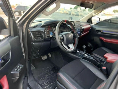 Toyota Hilux 2021 toyota hilux revolution edition - off road package - full option  - BullBar 2.7L V4 - AWD 4x4 --14