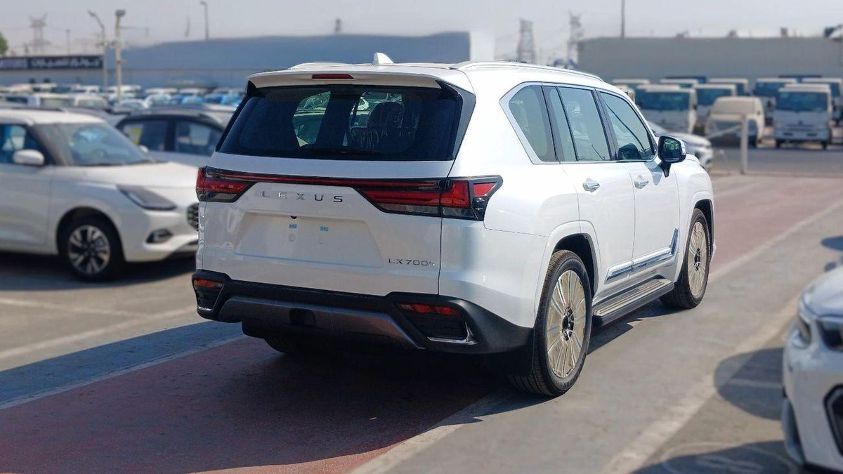 Lexus LX700h SIGNATURE 3.5L Hybrid Signature 7 Seater 2026YM-3-0