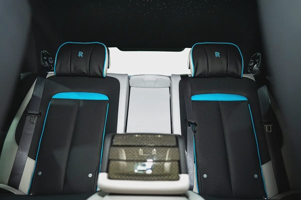 2024 ROLLS ROYCE GHOST BLACK BADGE | DELIVERY MILEAGE | STARLIGHT | REAR TVS | CARBON RIMS