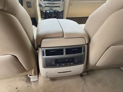 LEXUS LX570 S V8-11