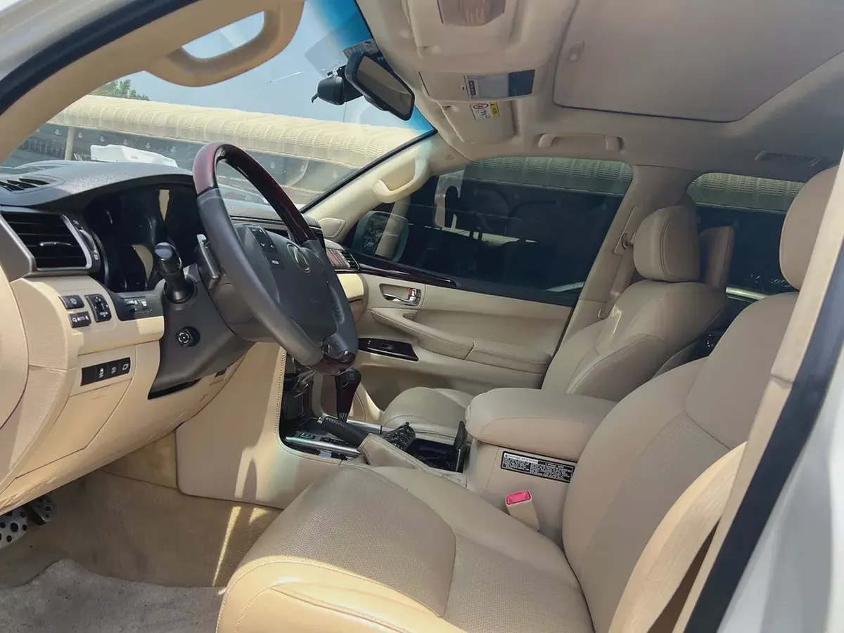 LEXUS LX570 S V8-9-9