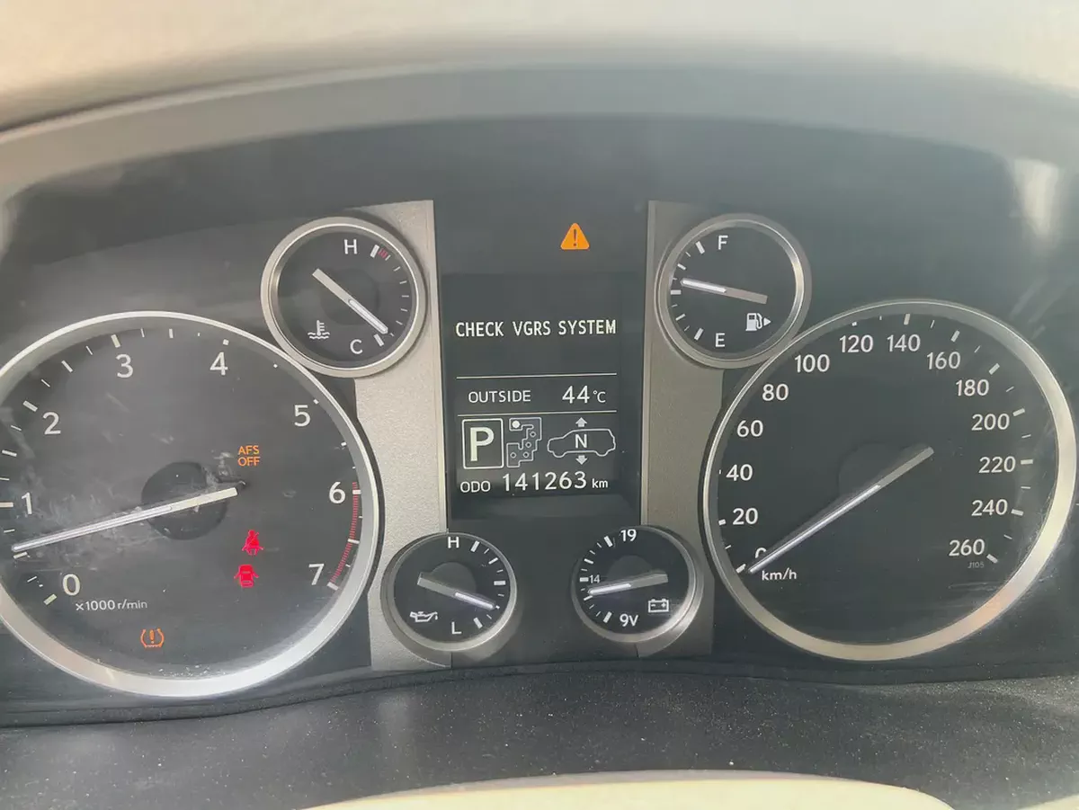LEXUS LX570 S V8-16-16