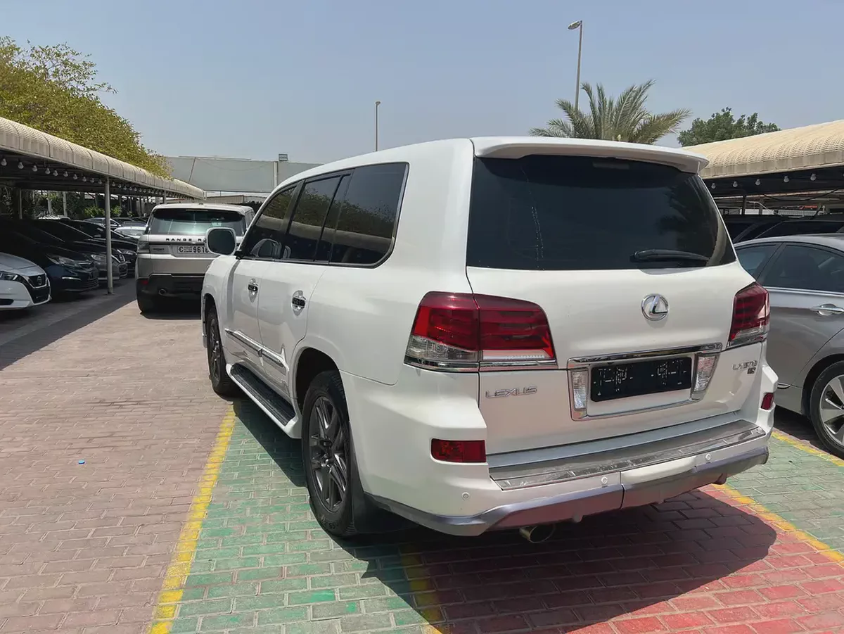 LEXUS LX570 S V8-5-5