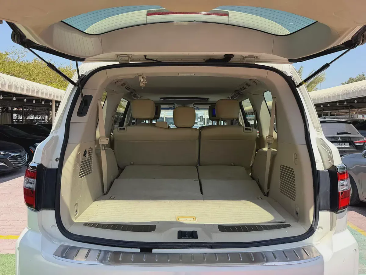Nissan Patrol SE Platinum 2014 | GCC Specs | Well Maintained-11-11