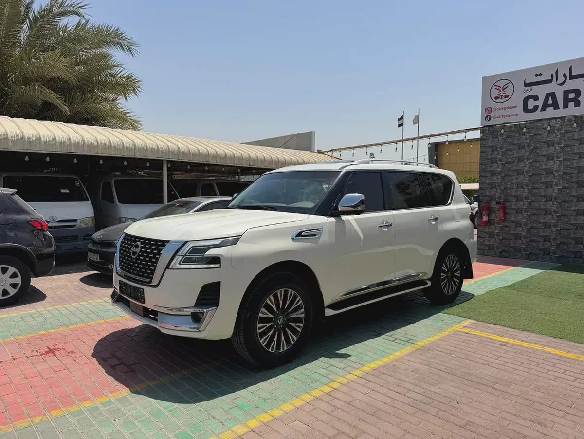Nissan Patrol SE Platinum 2014 | GCC Specs | Well Maintained-1-1