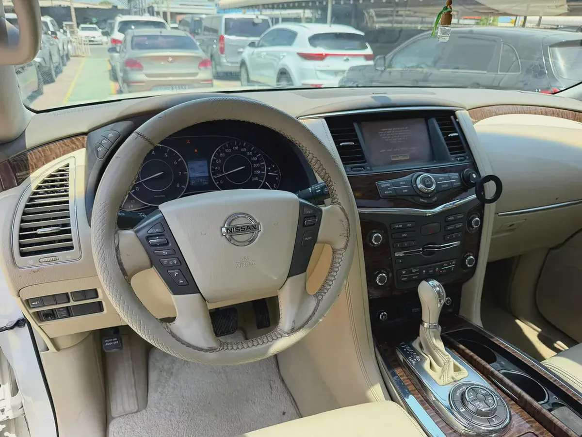 Nissan Patrol SE Platinum 2014 | GCC Specs | Well Maintained-6-6