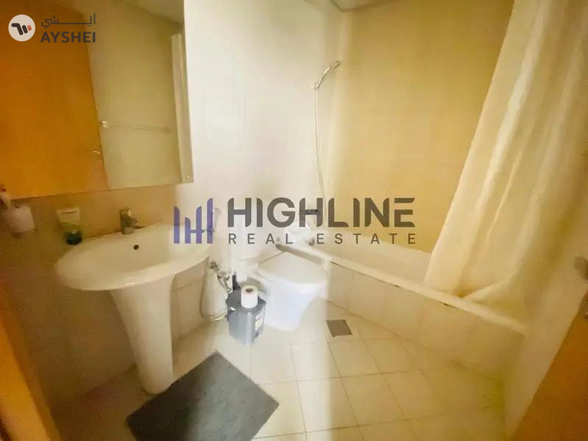 Fully Furnished 1BR | Modern Amenities | Tenanted