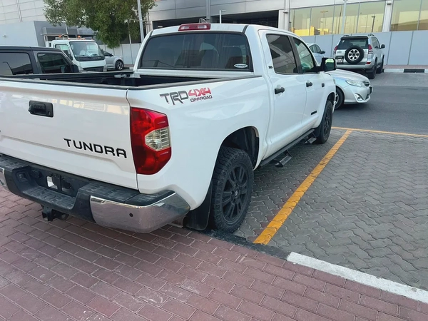 Toyota Tundra Limited 2021 | American Specs | Low Mileage