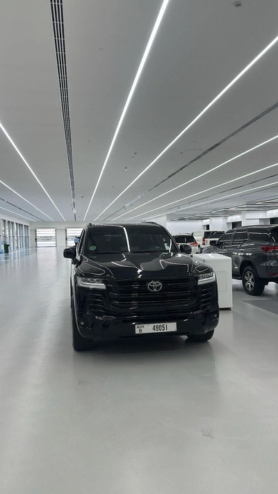 Land Cruiser Black Edition-14