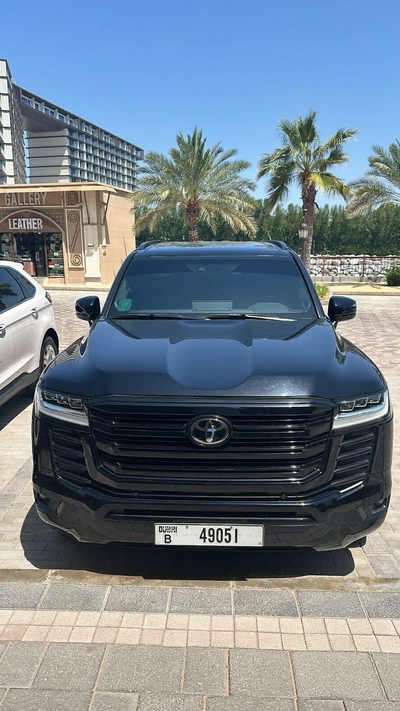 Land Cruiser Black Edition-12